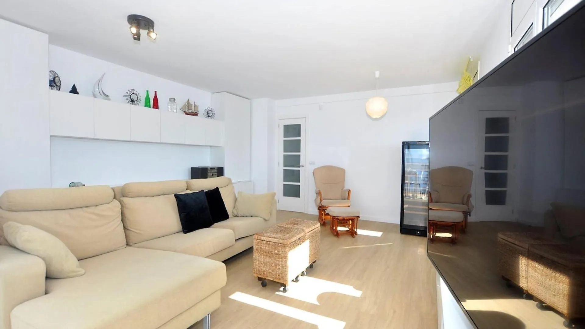 Apartment In Costa Brava With Balcony Roses
